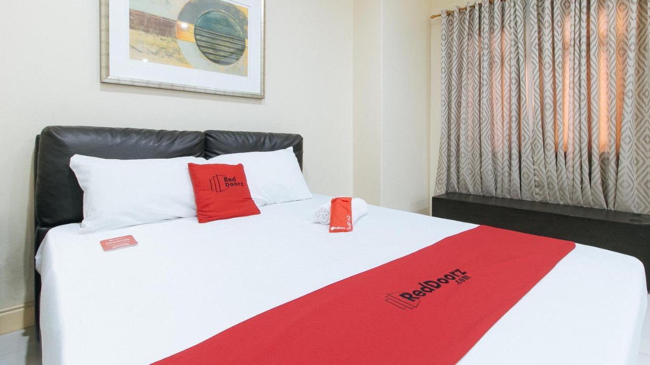 Paranaque City Reddoorz Plus @ Better Living Paranaque מראה חיצוני תמונה